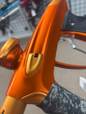 DLX Luxe TM40 - Orange