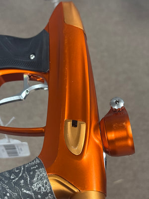 DLX Luxe TM40 - Orange