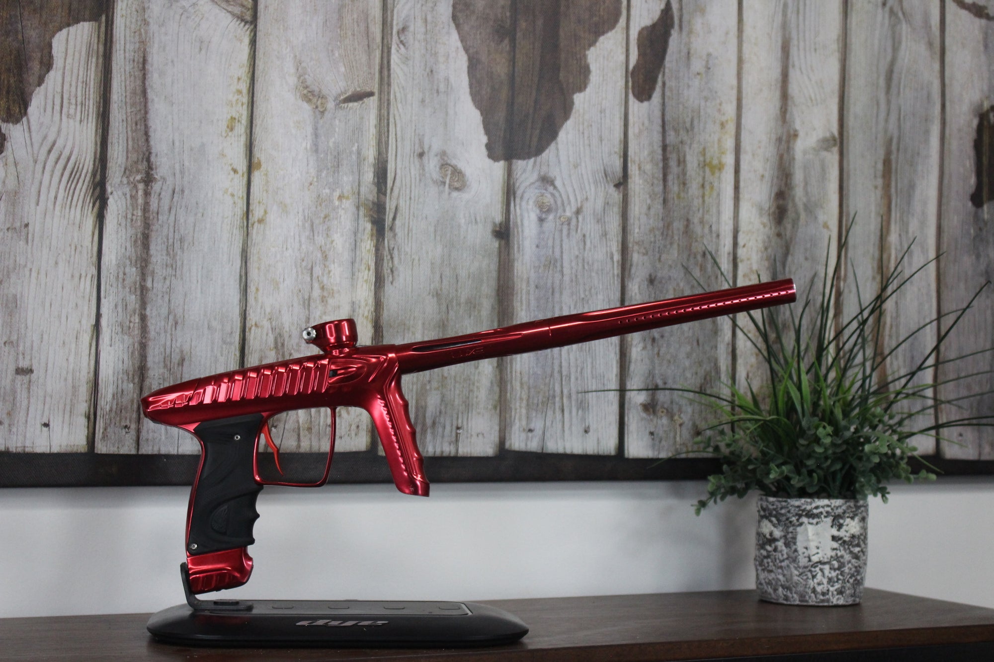 Project Luxe TM40 - Red