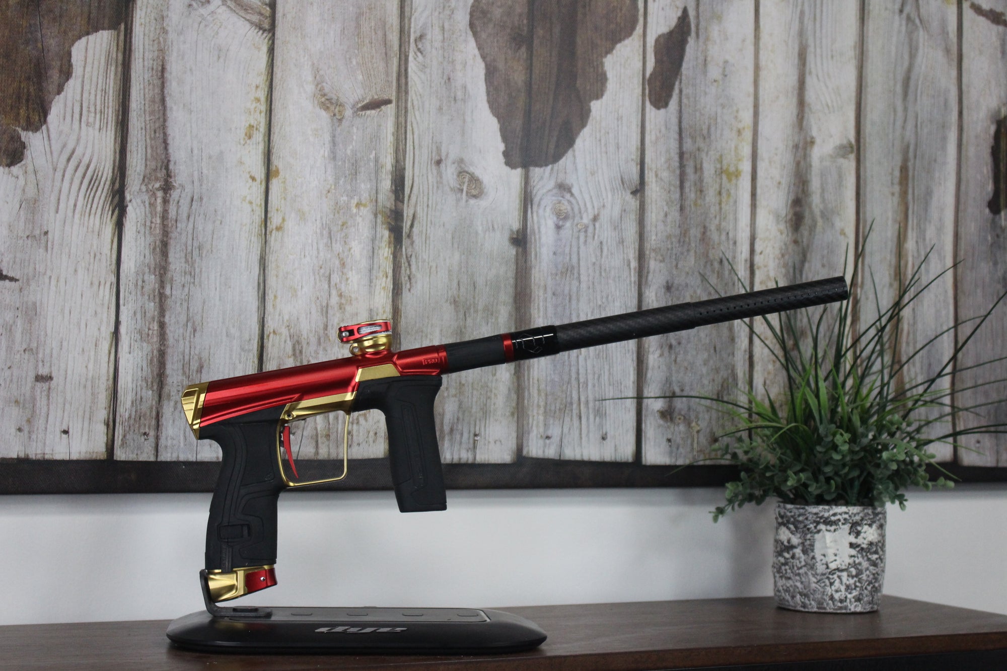 Planet Eclipse CS2 Pro - Red/Gold