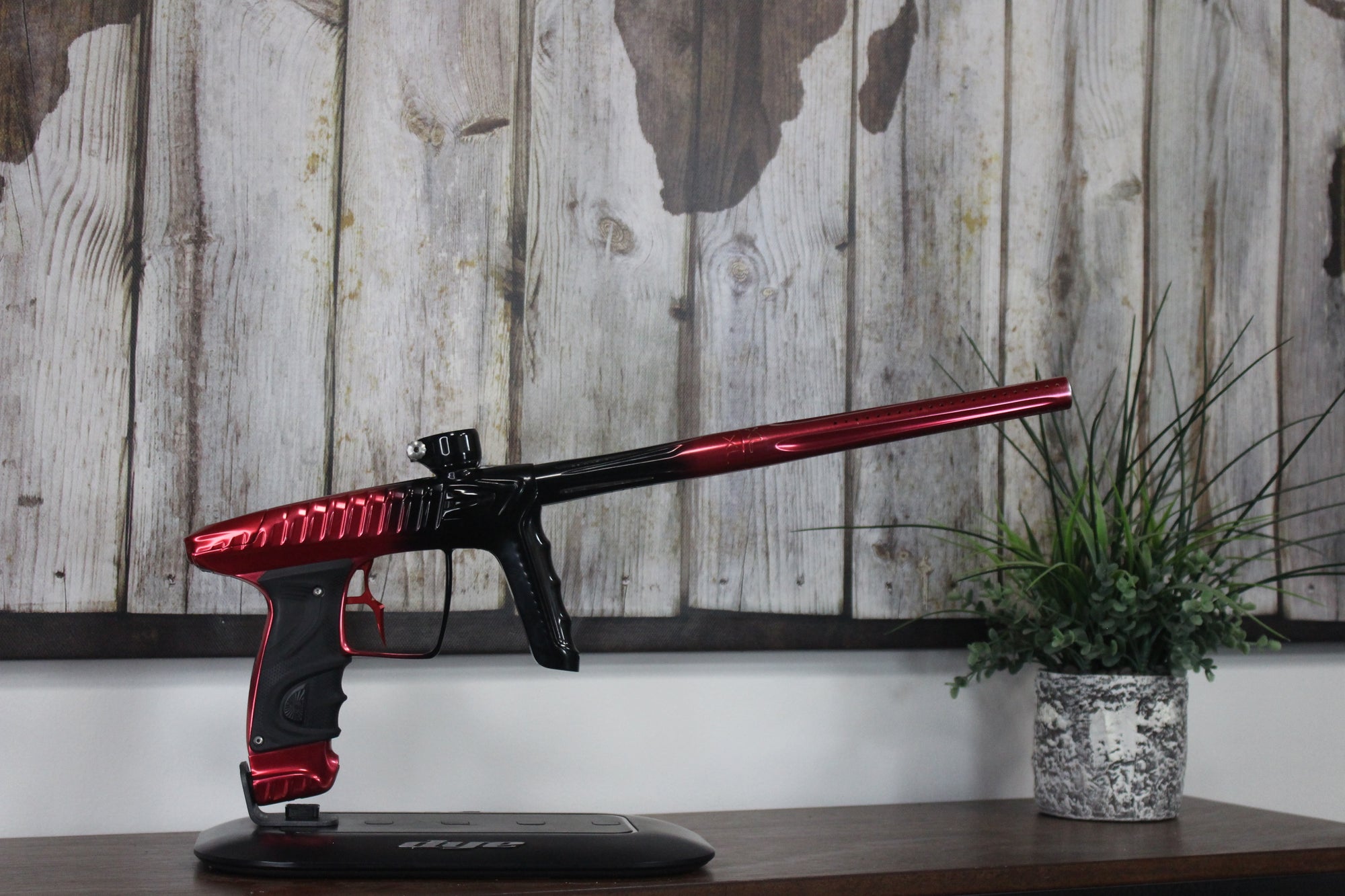 Project Luxe TM40 - Red/Black Fade