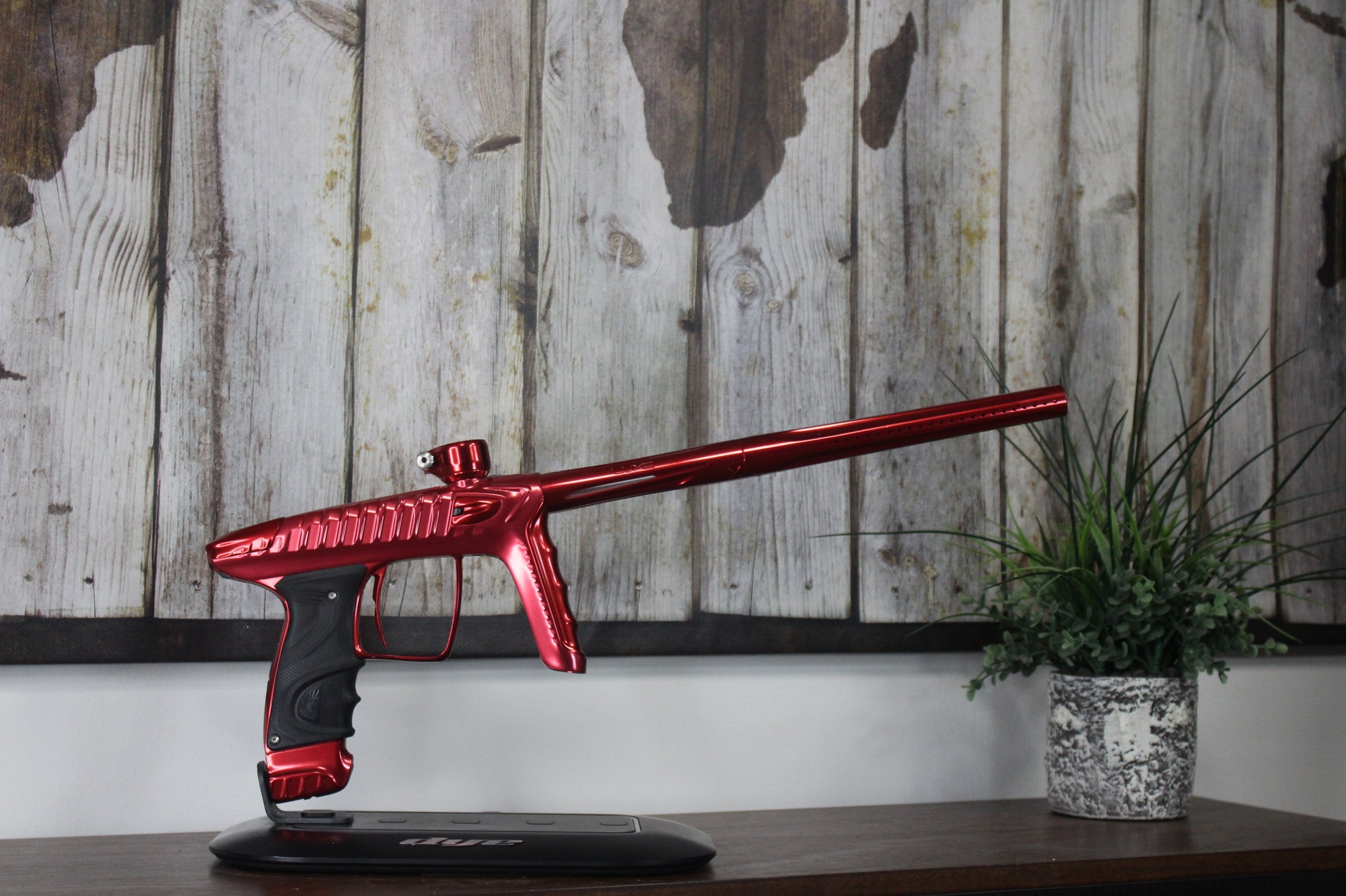 Project Luxe TM40 - Red