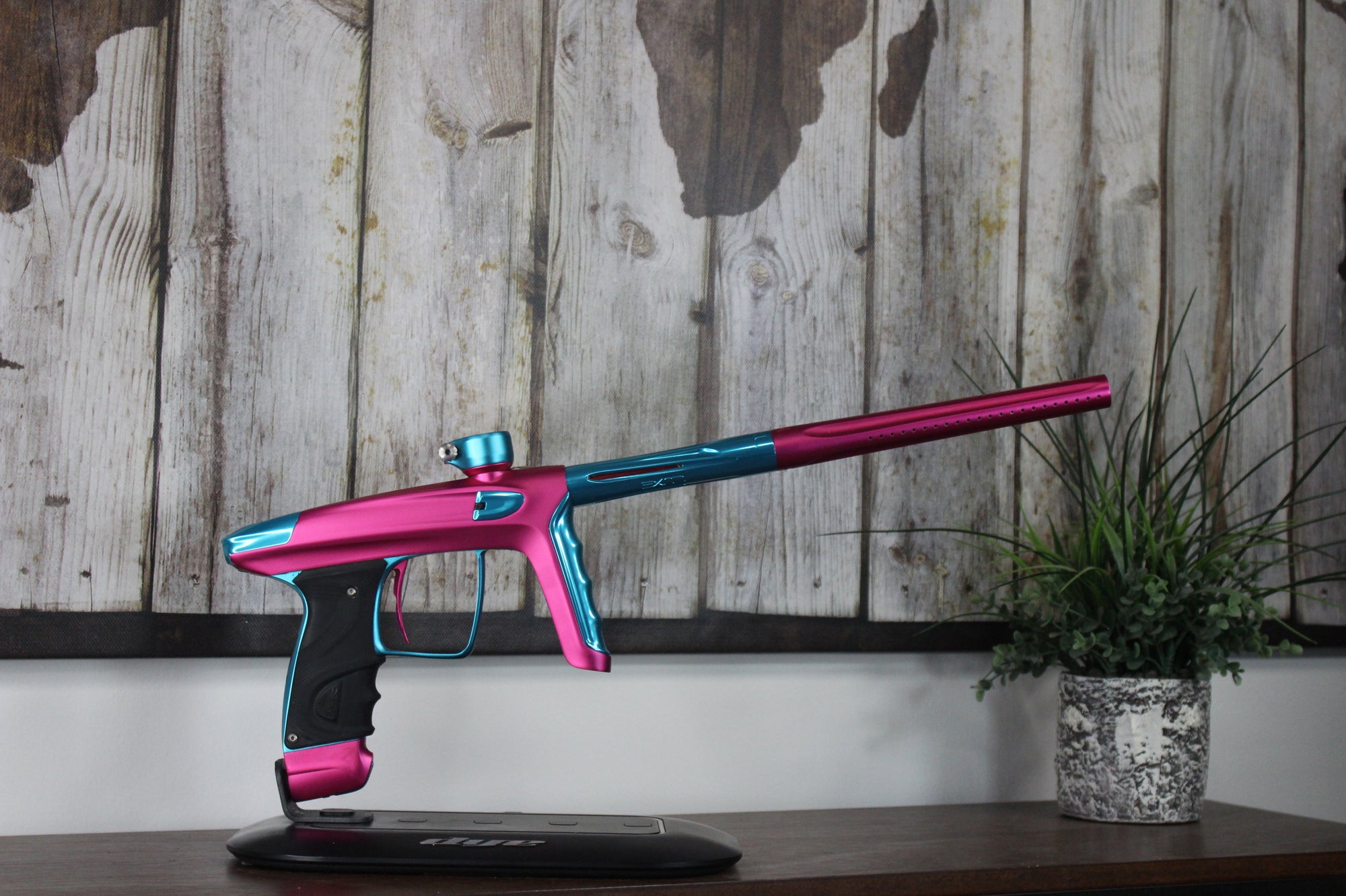 DLX Luxe TM40 - Pink/Teal