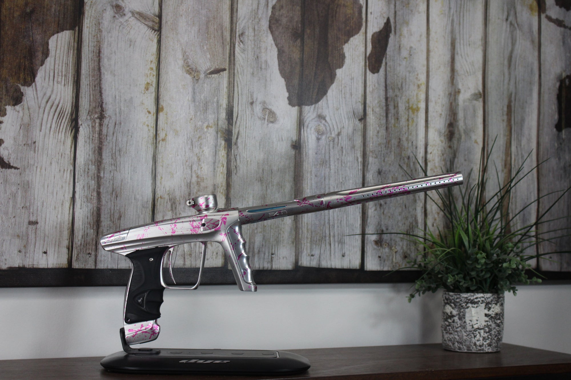 DLX Luxe X - Silver/Pink Splash