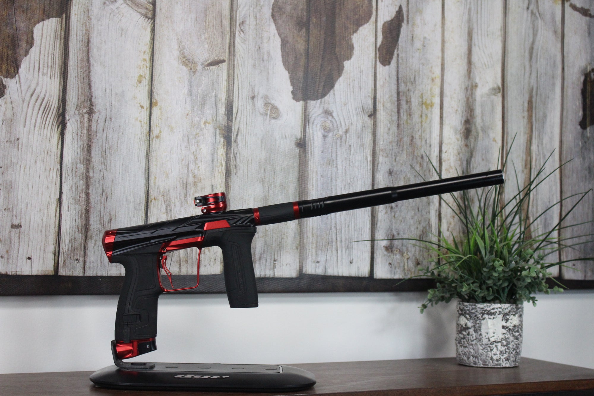 HK Army Invader CS2 Pro - Black/Red