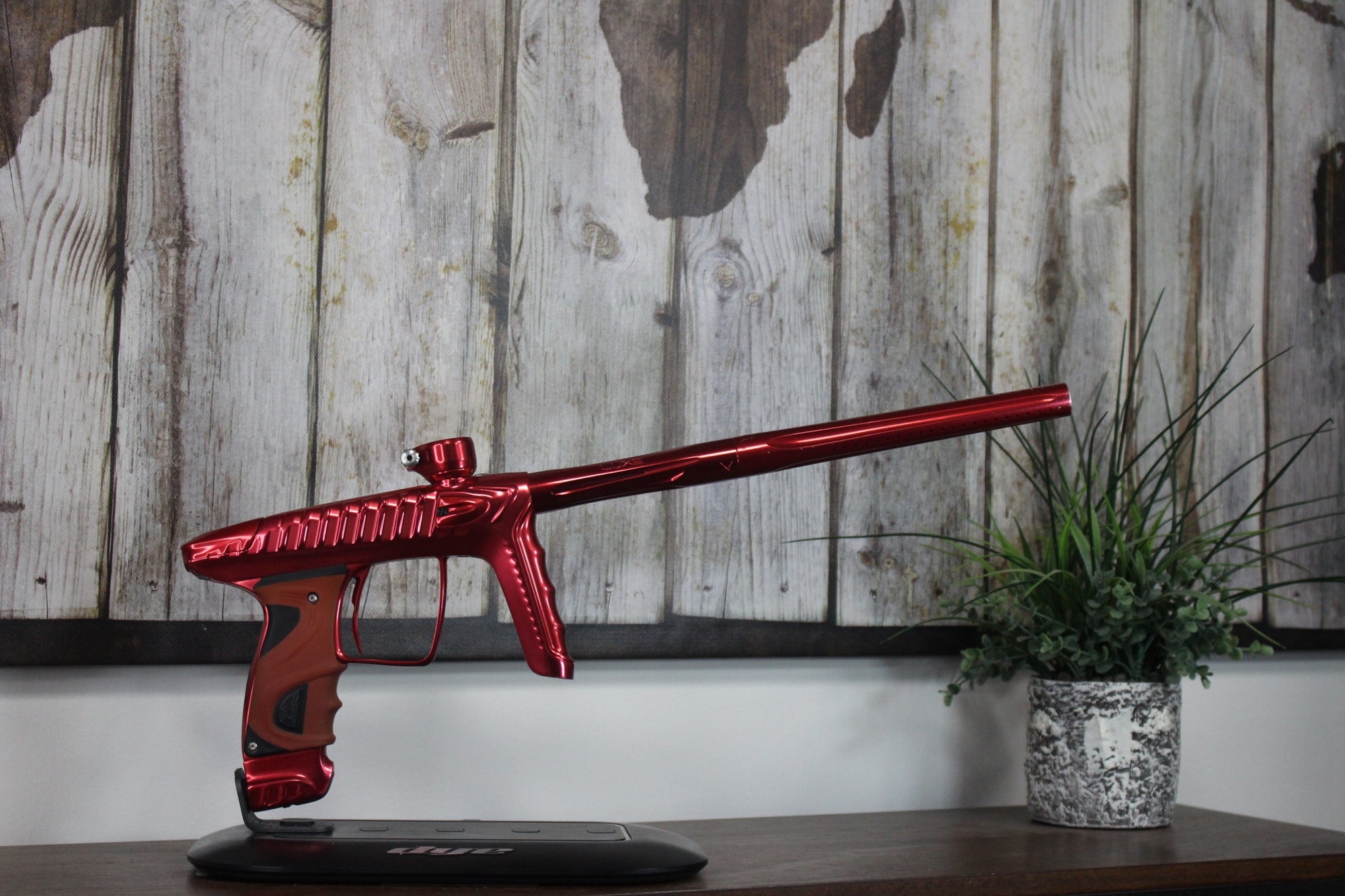 Project Luxe TM40 - Red