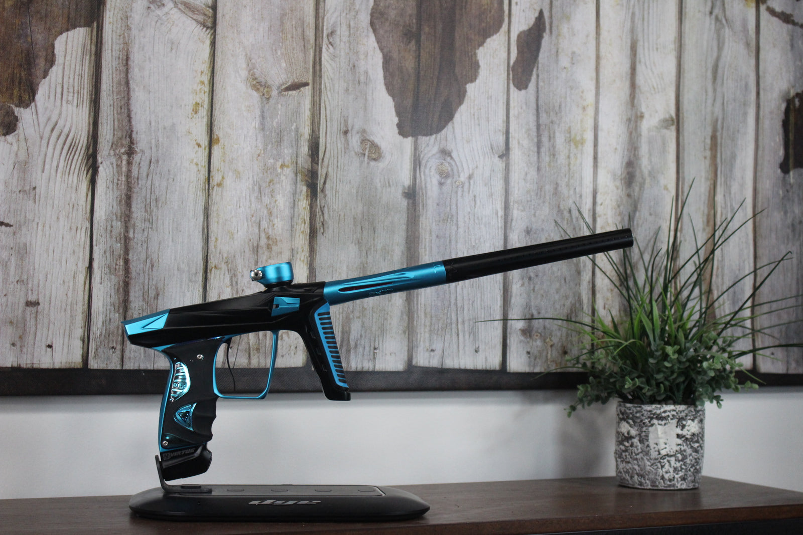 Virtue Luxe ACE - Black/Blue