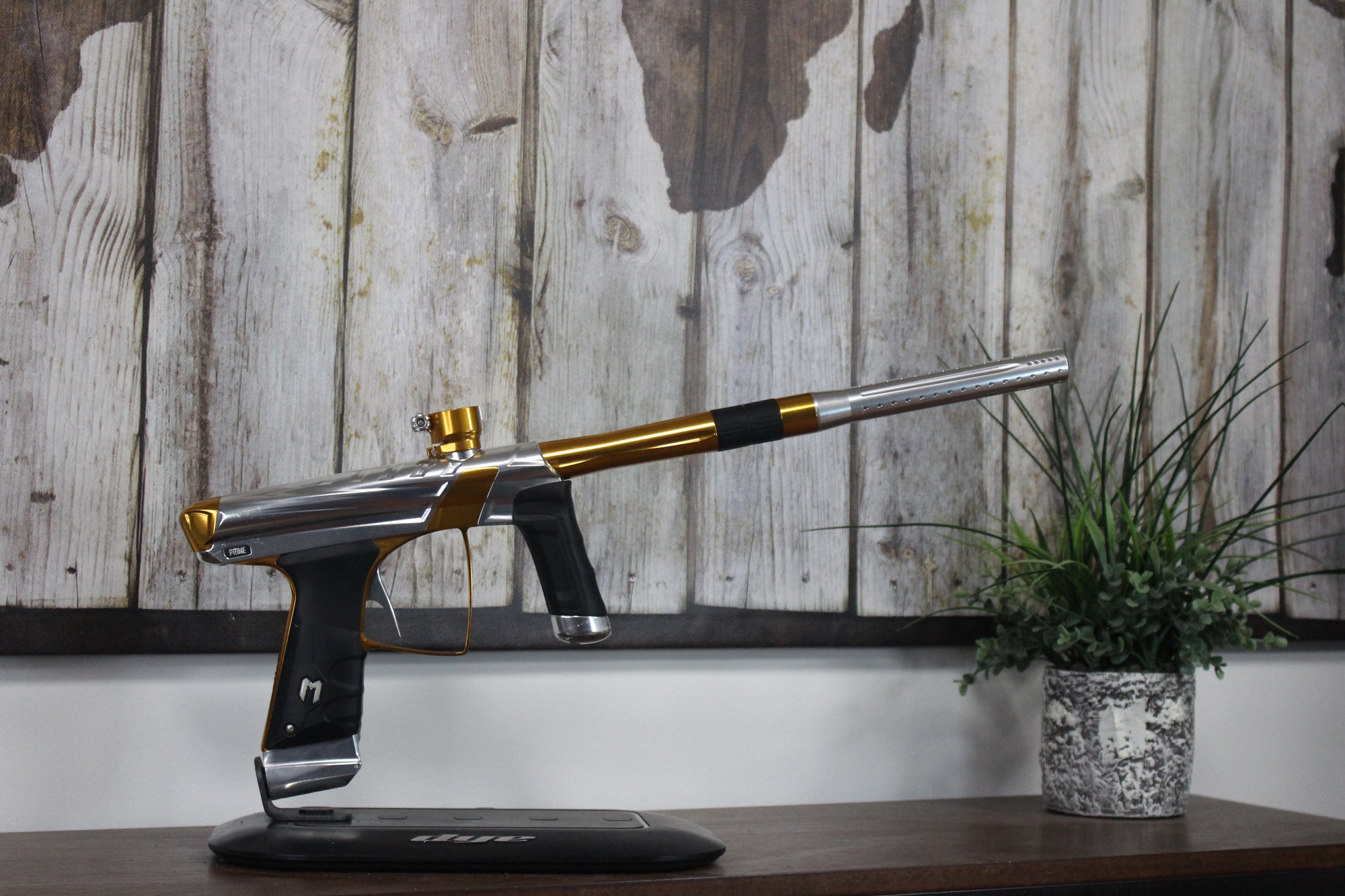 MacDev Prime XTS - Chrome/Gold