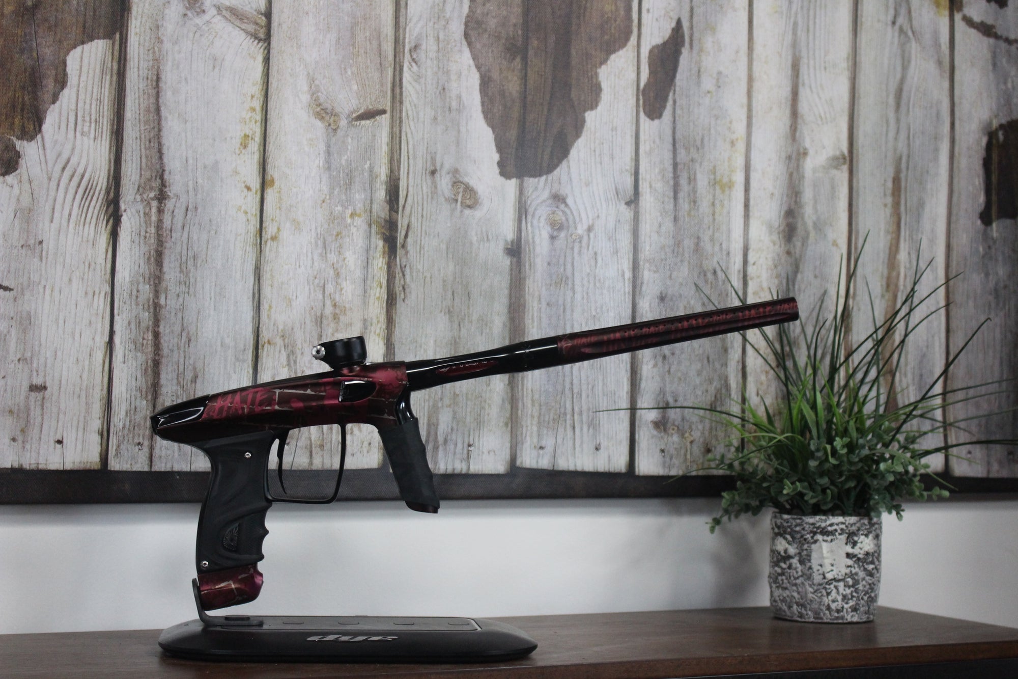 DLX Luxe TM40 - LE Hate Splash