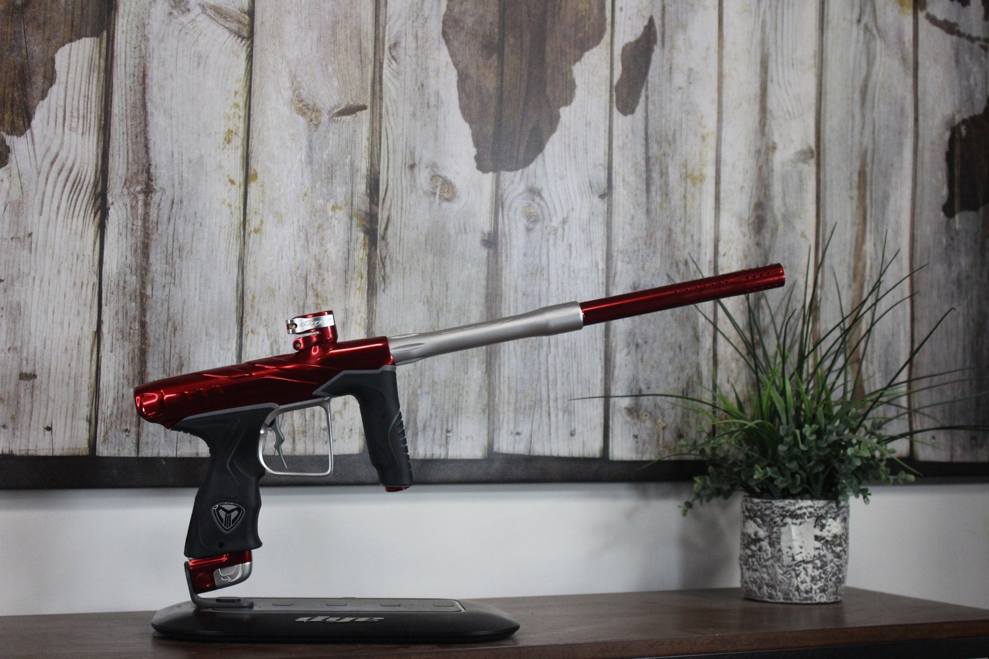 Dye DLS - Red/Silver