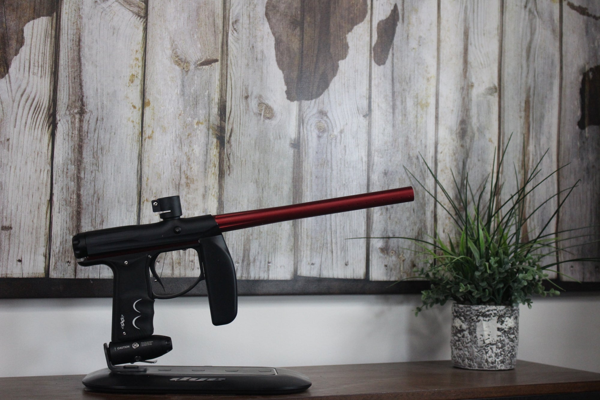 Empire Axe 1.0 - Black/Red