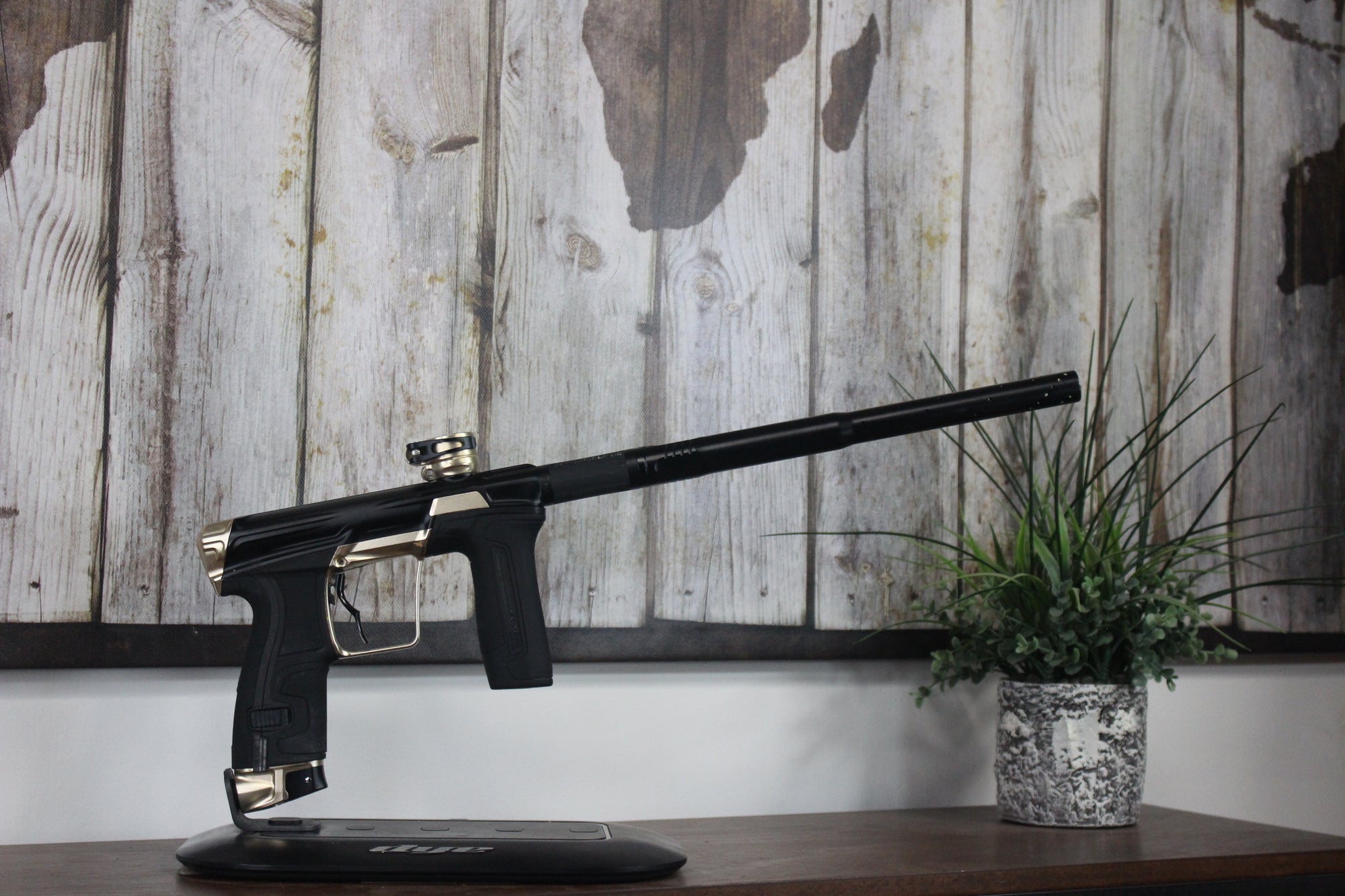 Planet Eclipse CS2 - Black/Gold