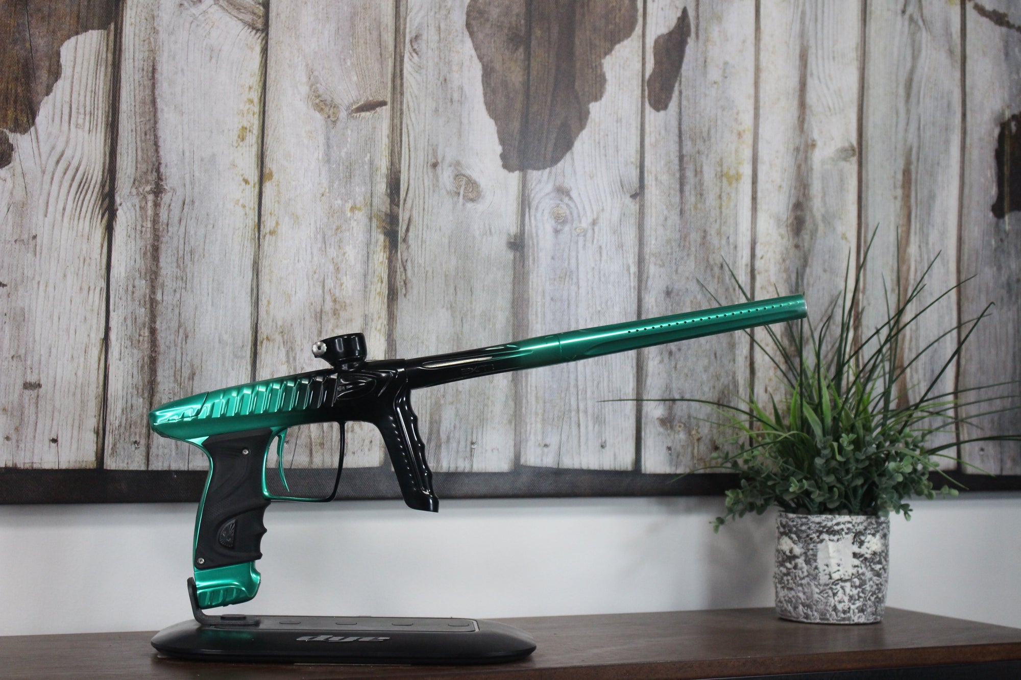 Project Luxe TM40 - Emerald Fade