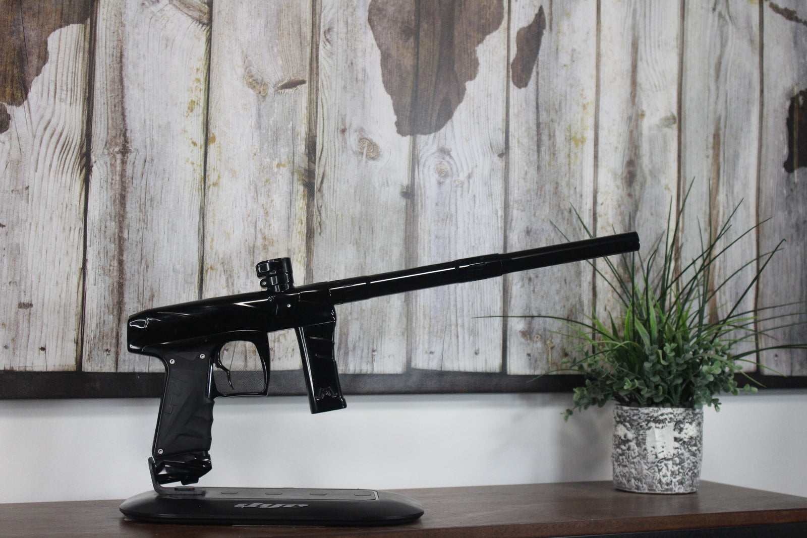 Field One Force V2 - Gloss Black