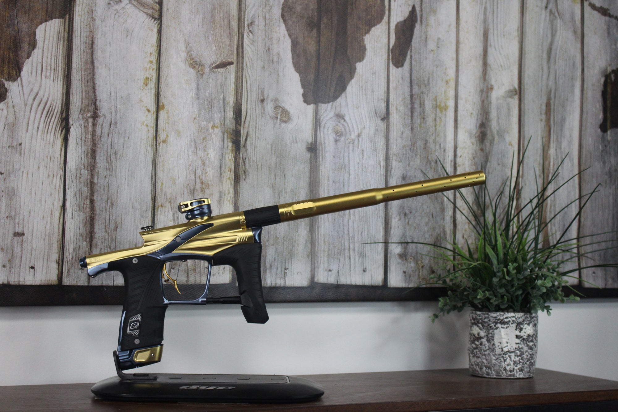 Planet Eclipse LV1.6 - Gold/Navy