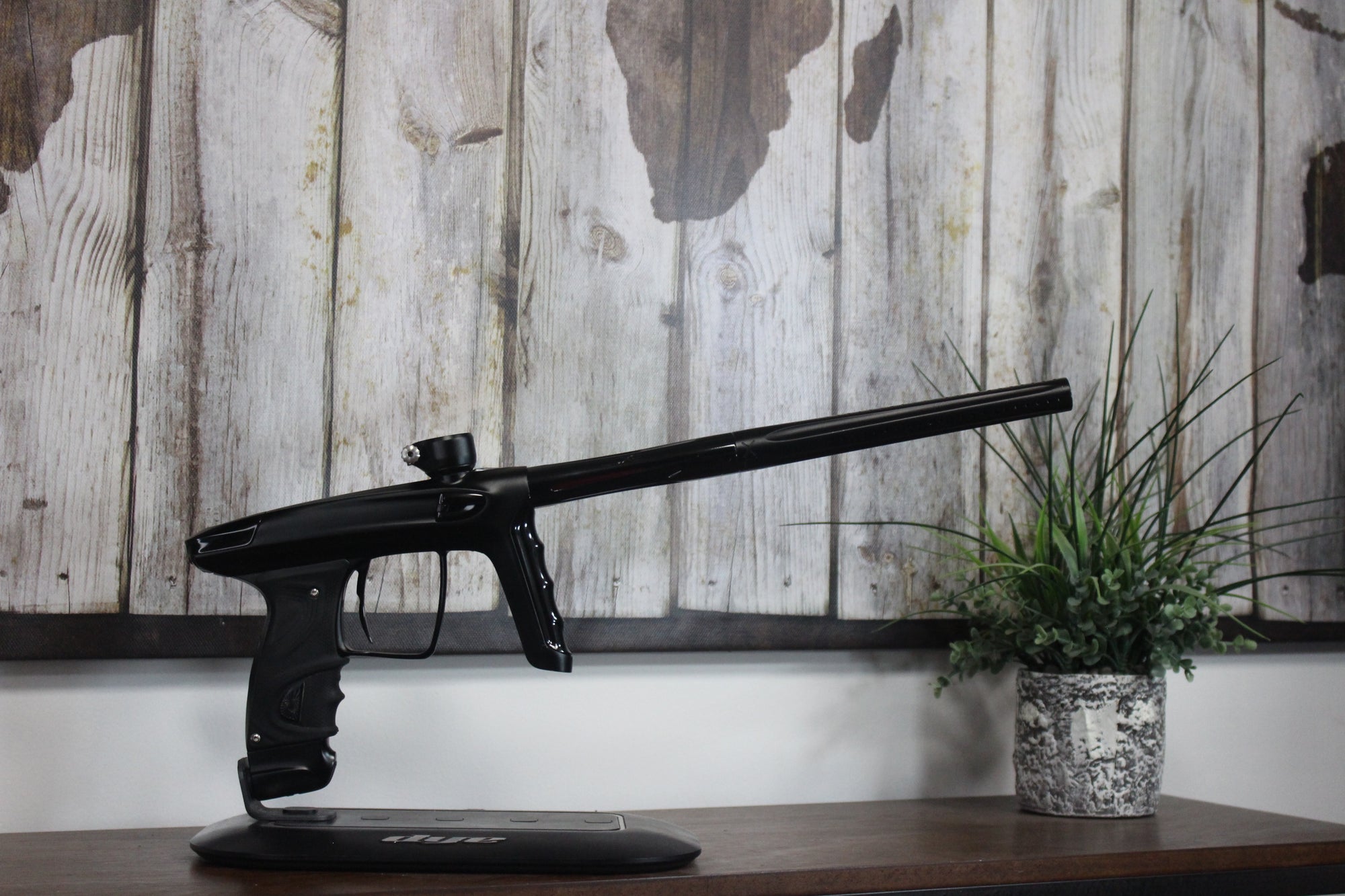 DLX Luxe TM40 - Black