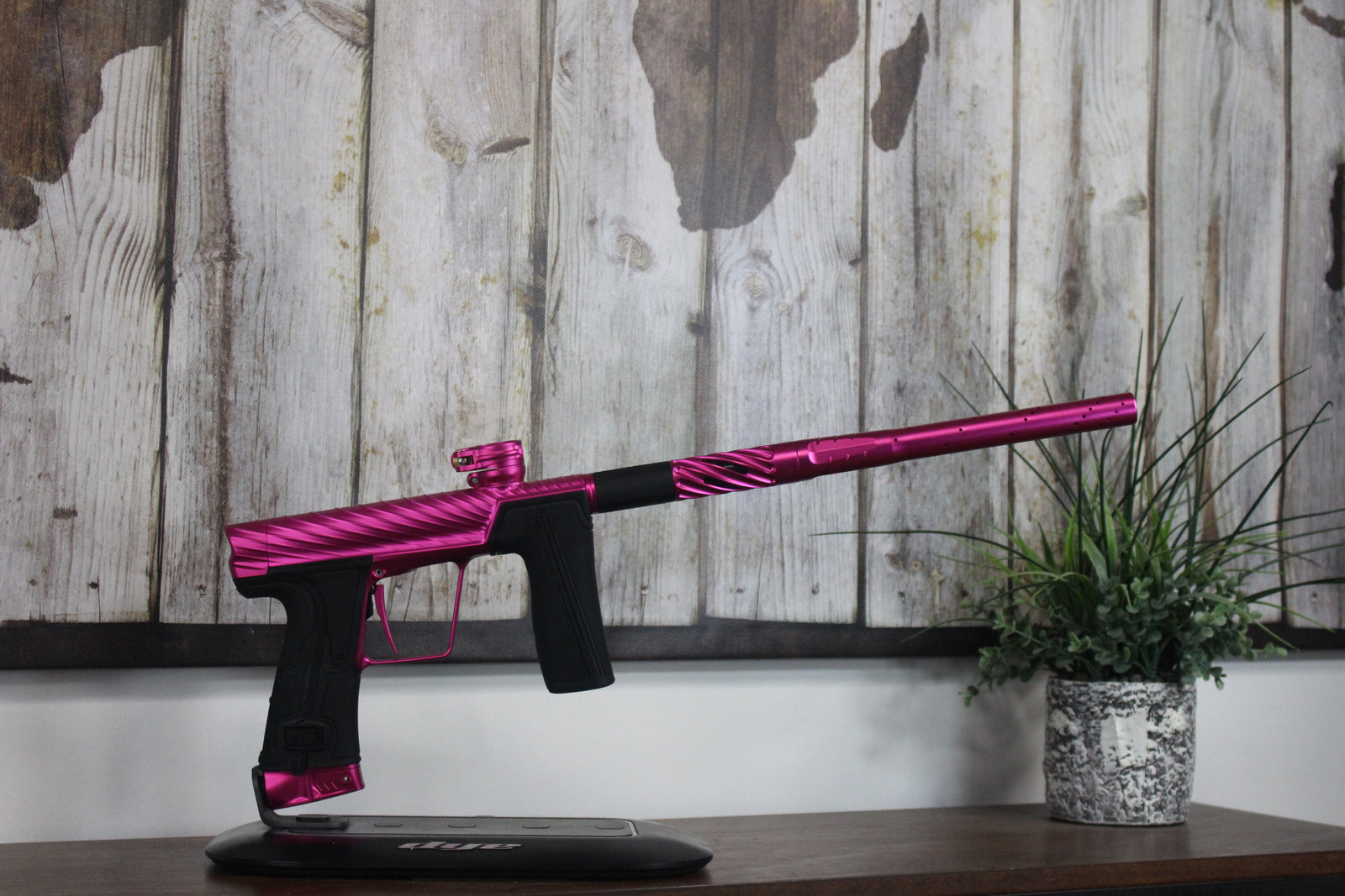 Planet Eclipse Twister Geo R5 w/Vortex - Heartbreaker