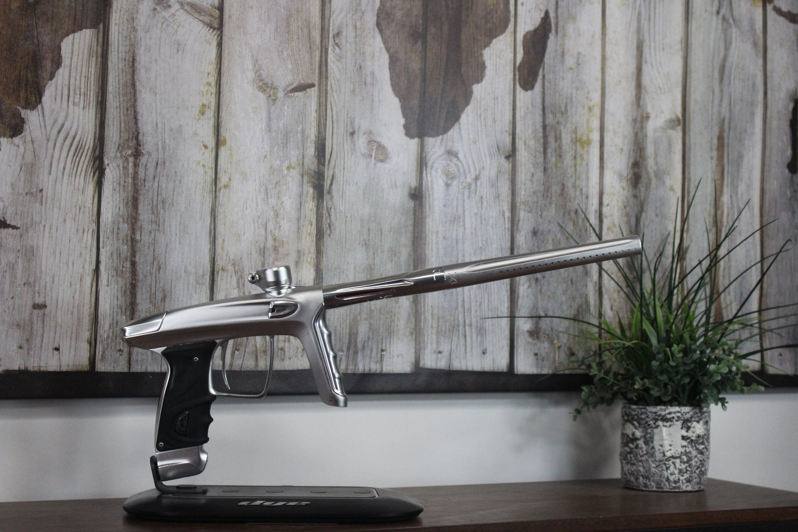 DLX Luxe TM40 - Silver