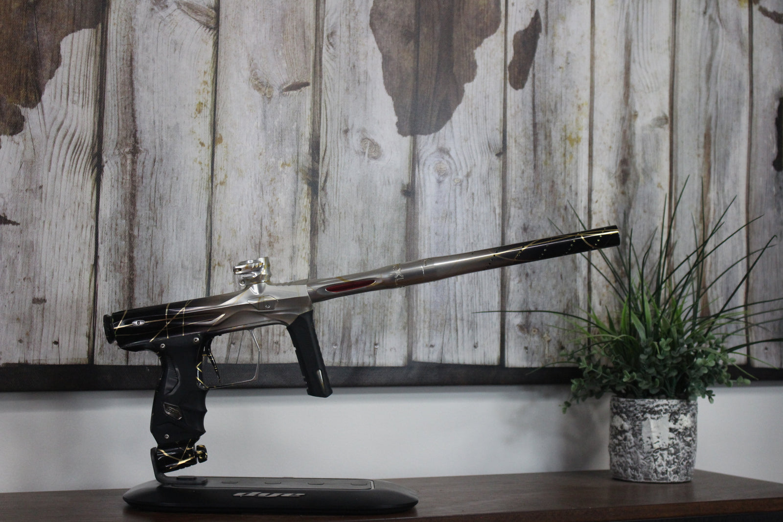 SP Shocker AMP - Black/Silver Fade w/Gold Splash