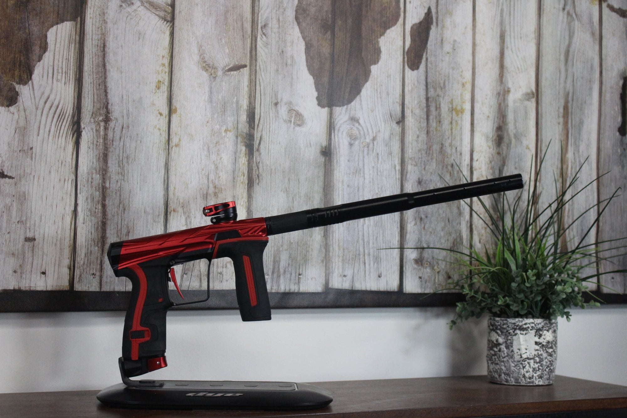 HK Army Invader CS2 Pro - Red/Black