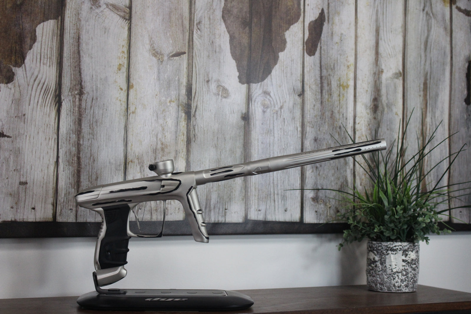 DLX Luxe IDOL - Ghost