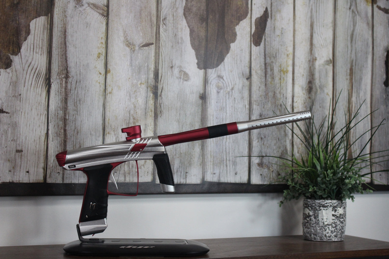 MacDev Prime - Silver/Red