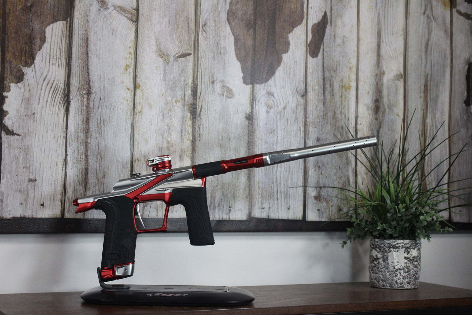 Planet Eclipse LV2 - Revolution