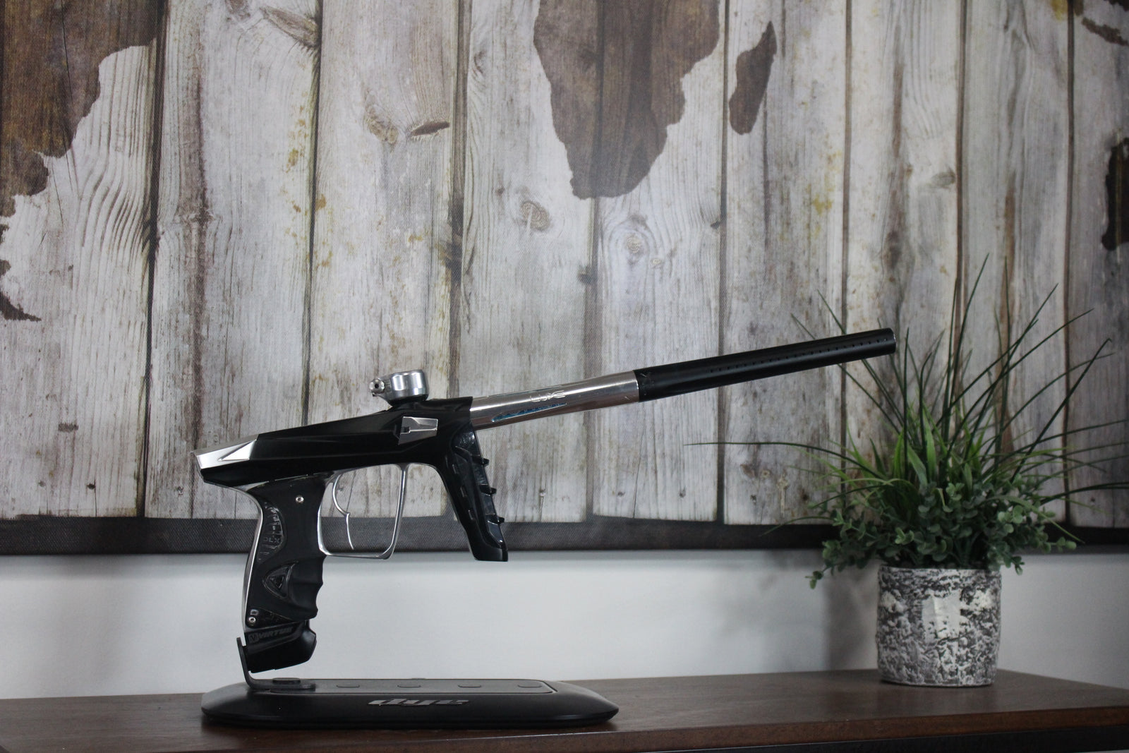 Virtue Luxe ACE - Black/Silver