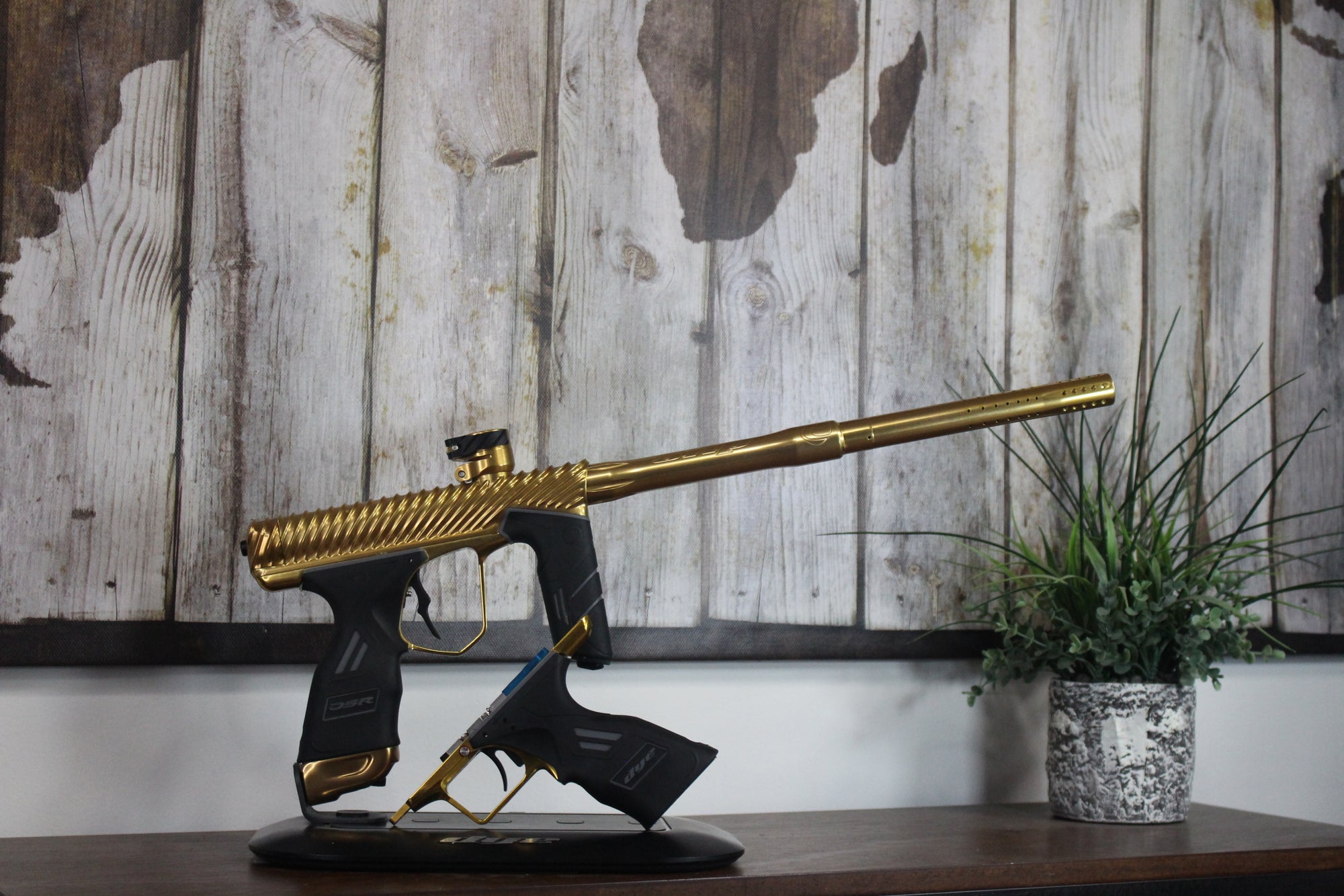 Dye TWSTR DSR+ w/Mech - Gold