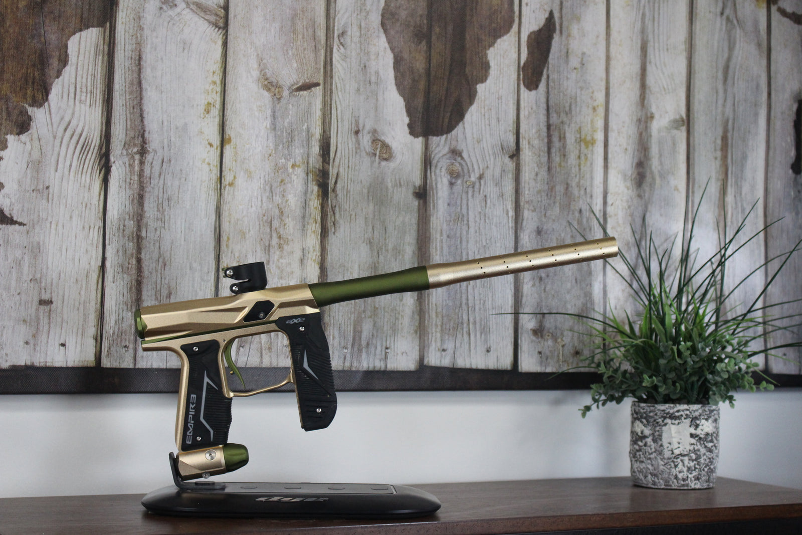 Empire Axe 2.0 - Gold/Olive