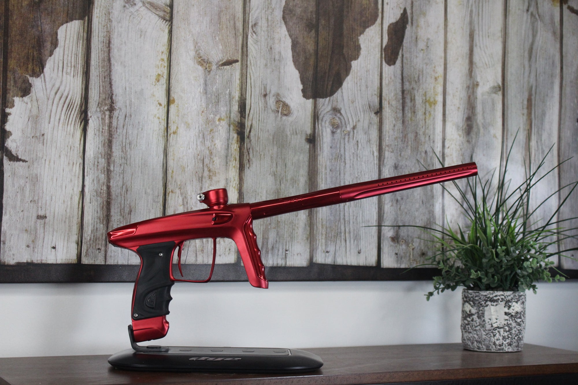 DLX Luxe TM40 - Red