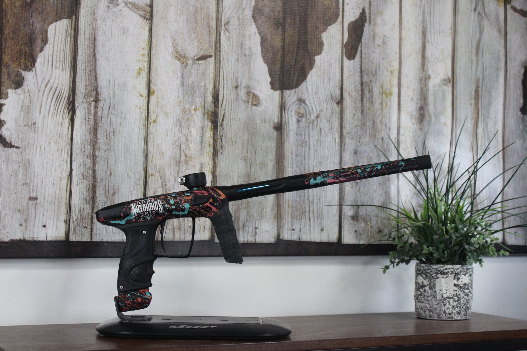 DLX Luxe TM40 - LE Austin FSU Splash