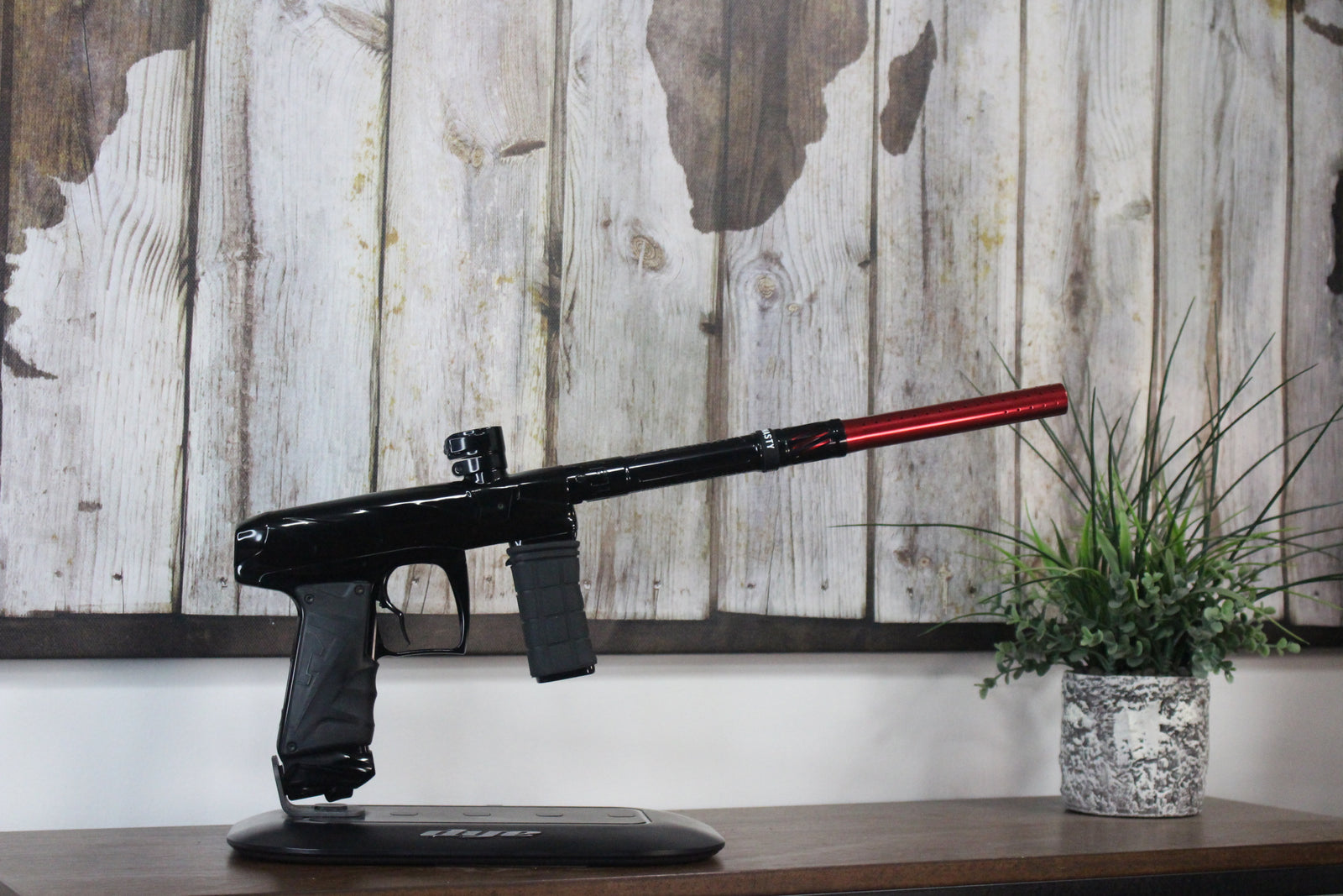 Field One Force V2 - Gloss Black