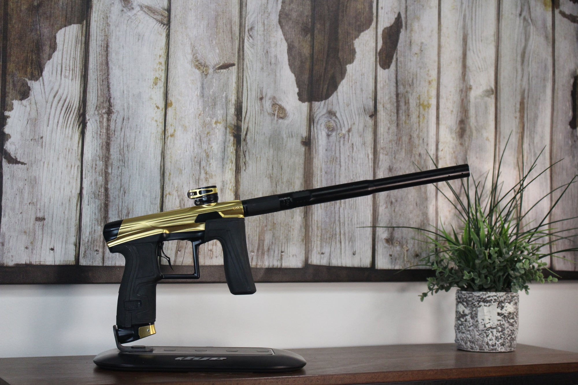 Planet Eclipse Geo 4 - Gold/Black