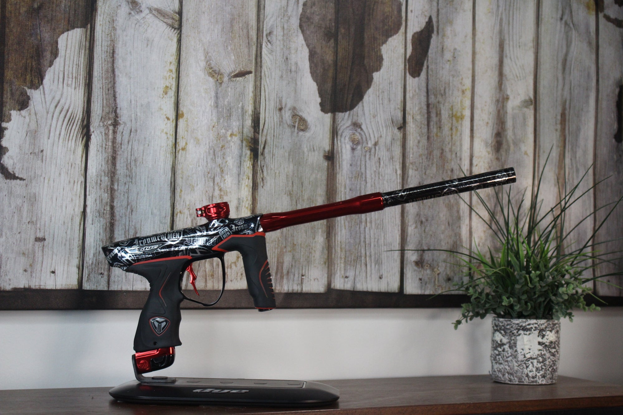 Dye M3+ - LE CF Ironmen