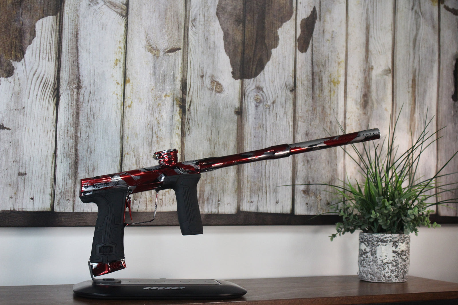 Planet Eclipse CS3 - Black/Red/Grey Brush Stroke