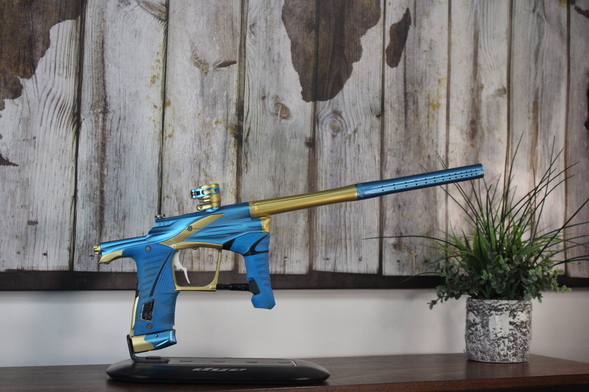 Planet Eclipse LV1 - Superblue