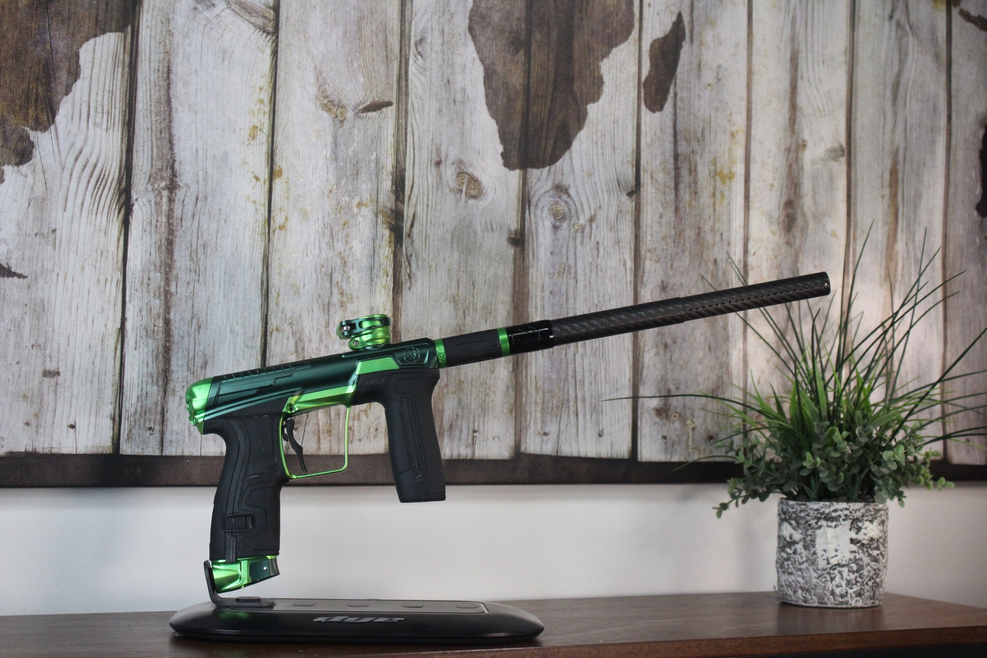 Planet Eclipse Infamous CS2 - BRG/Lime Green