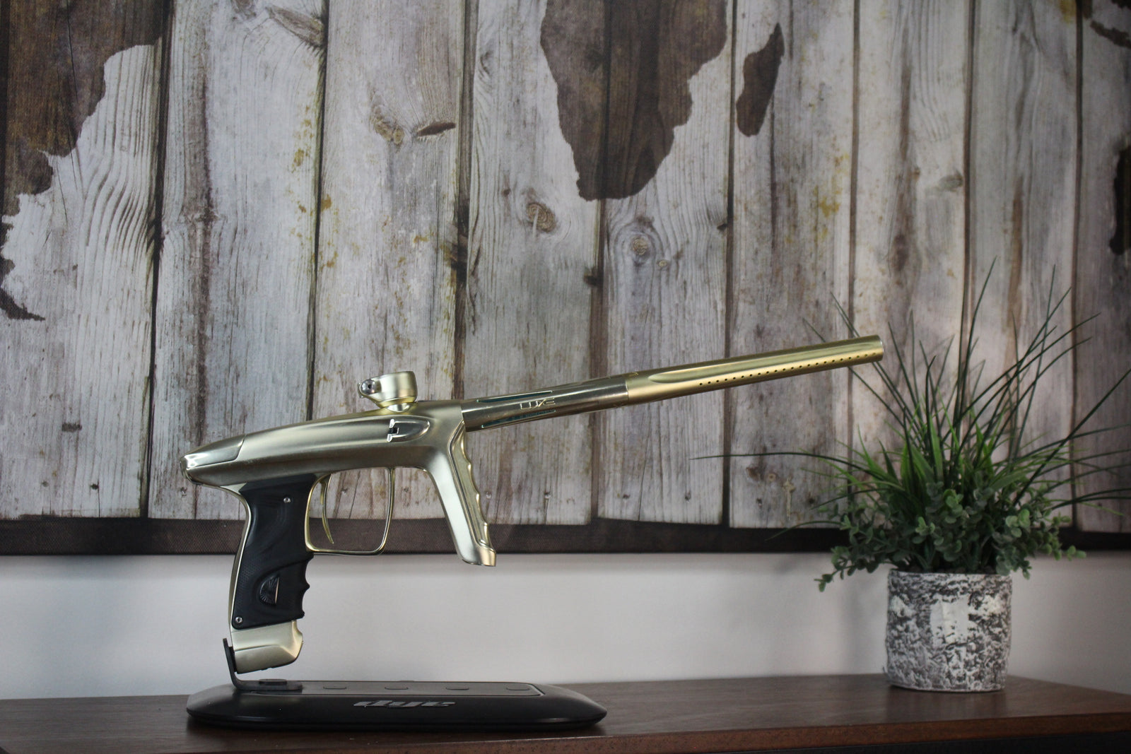 DLX Luxe TM40 - Gold