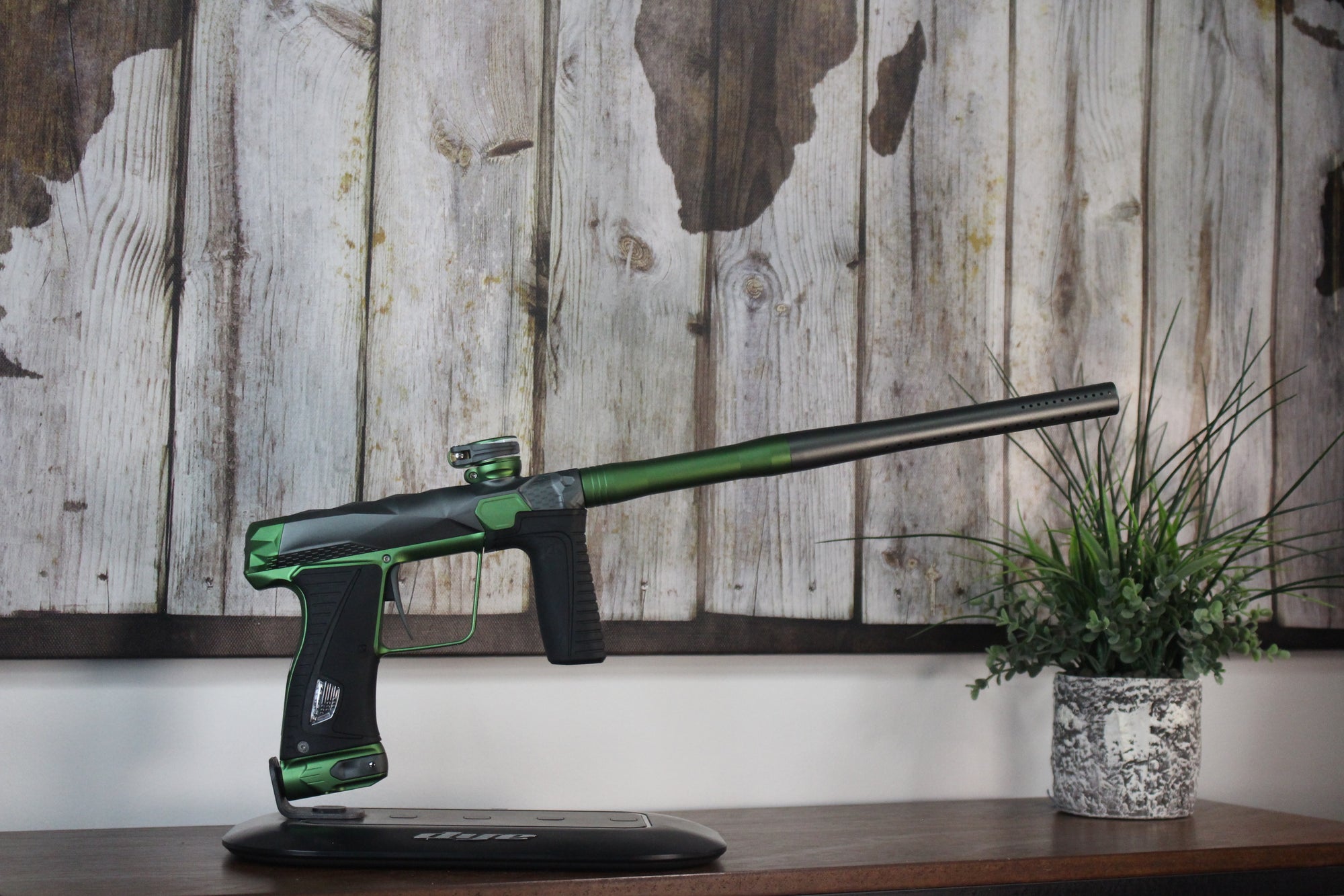 Planet Eclipse Infamous 180R - Grey/Green