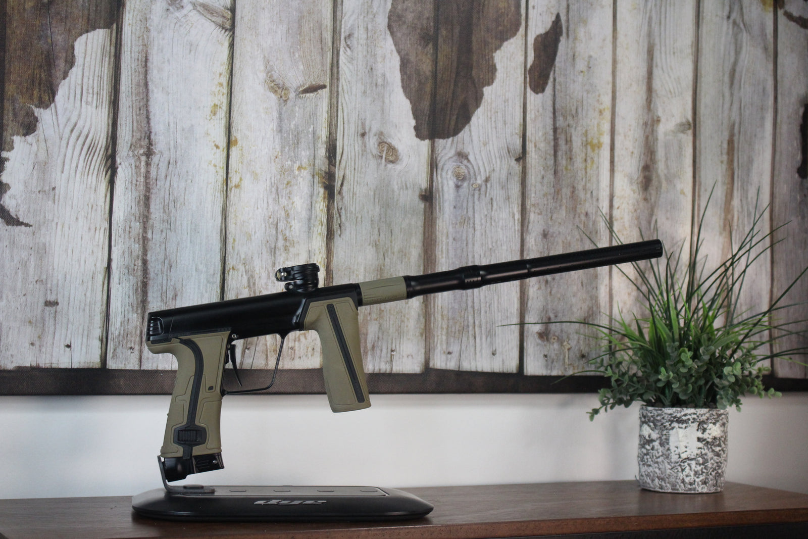 Planet Eclipse CS3Pro - Black 'n' Tan