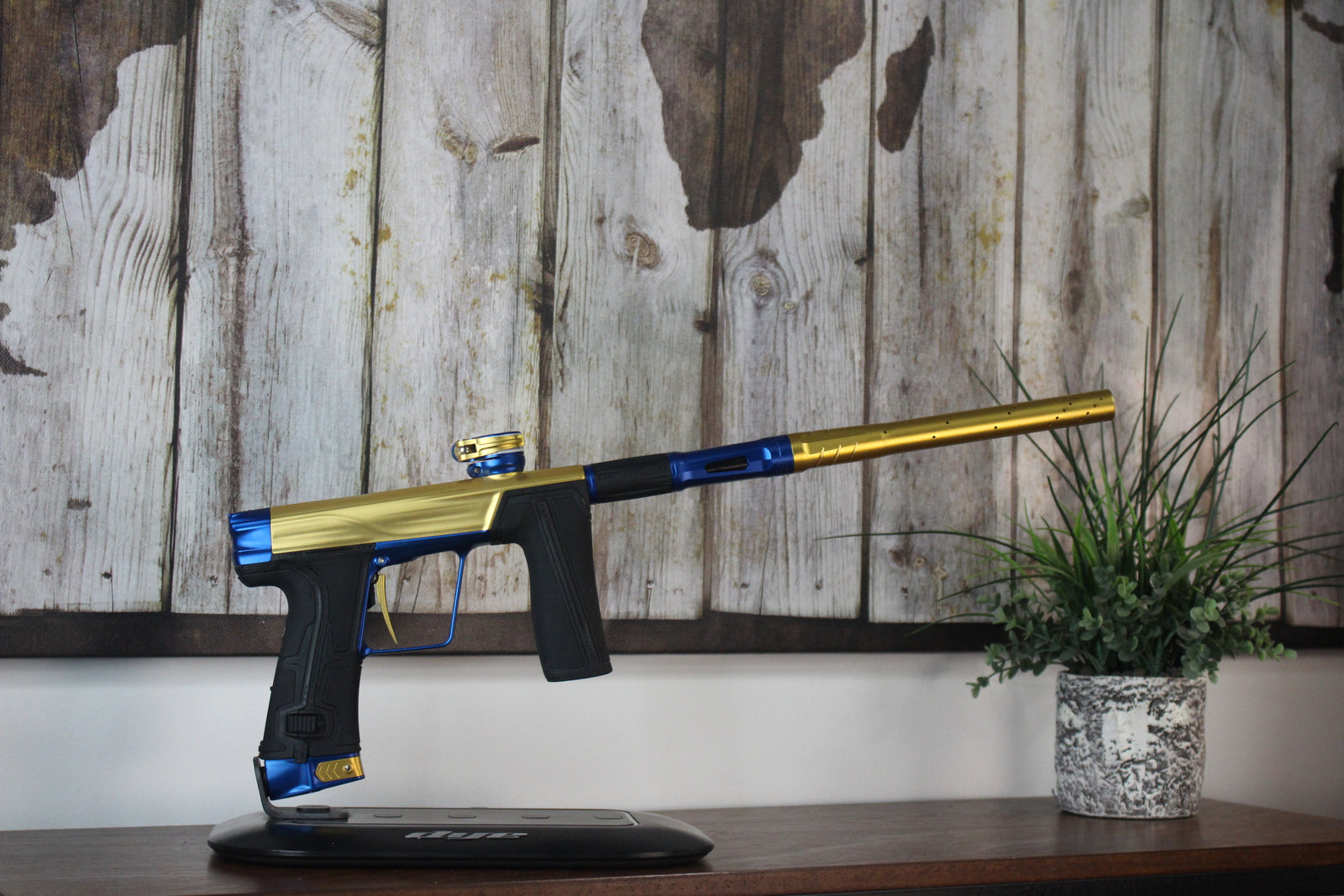 Planet Eclipse Geo R5 - Gold/Blue