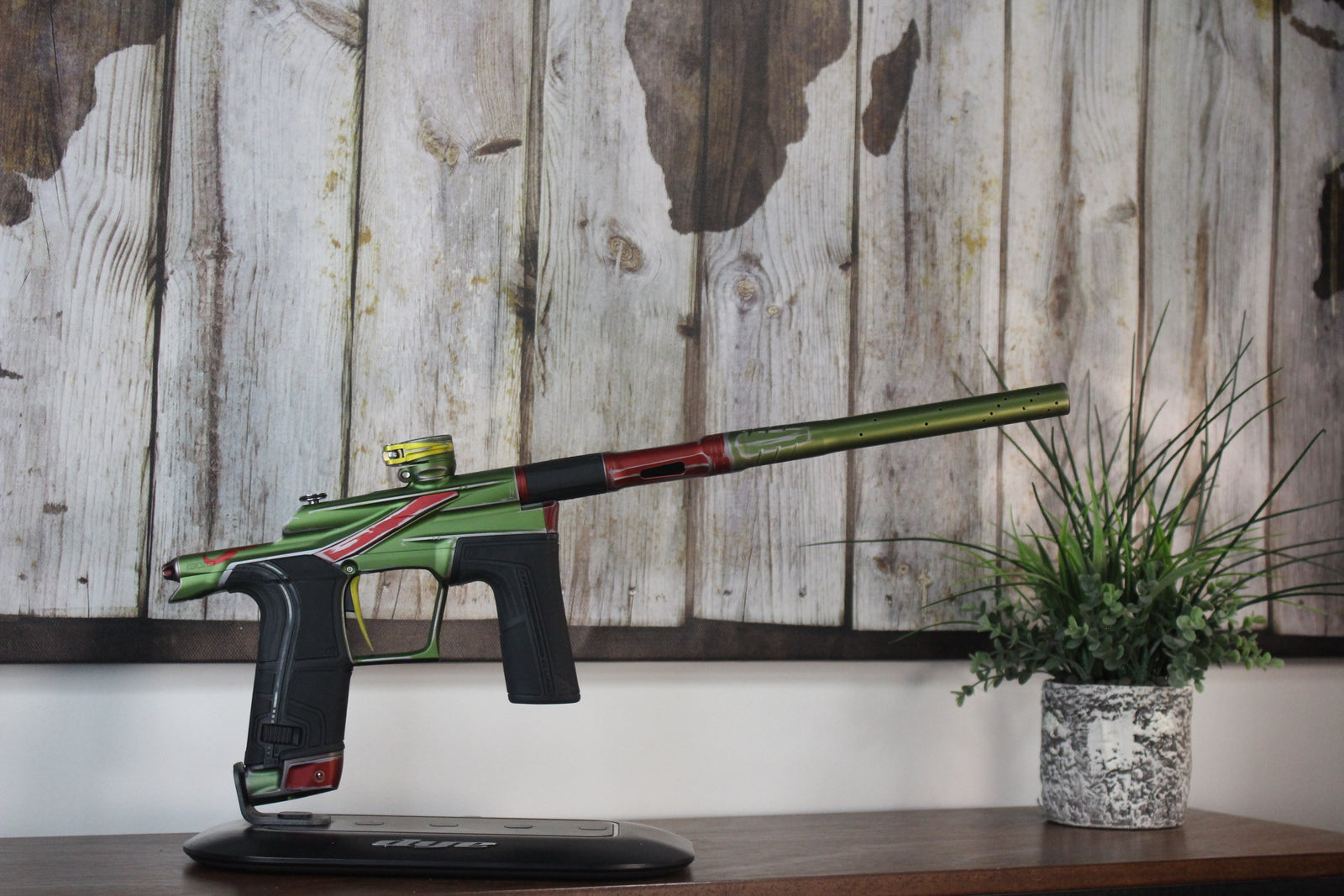 Planet Eclipse LV2 - Fett