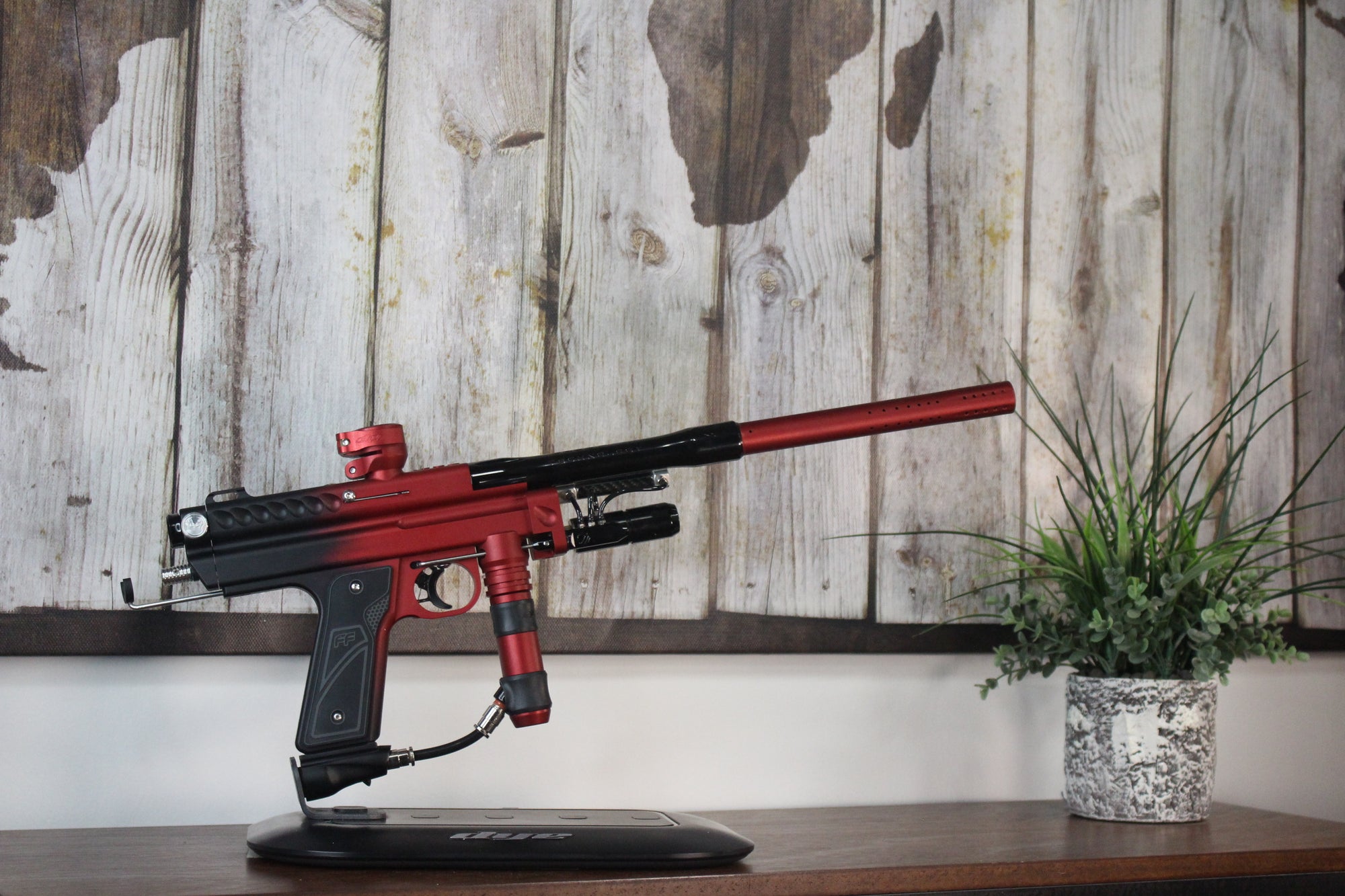 Freeflow Dark Autococker - Black/Red Fade