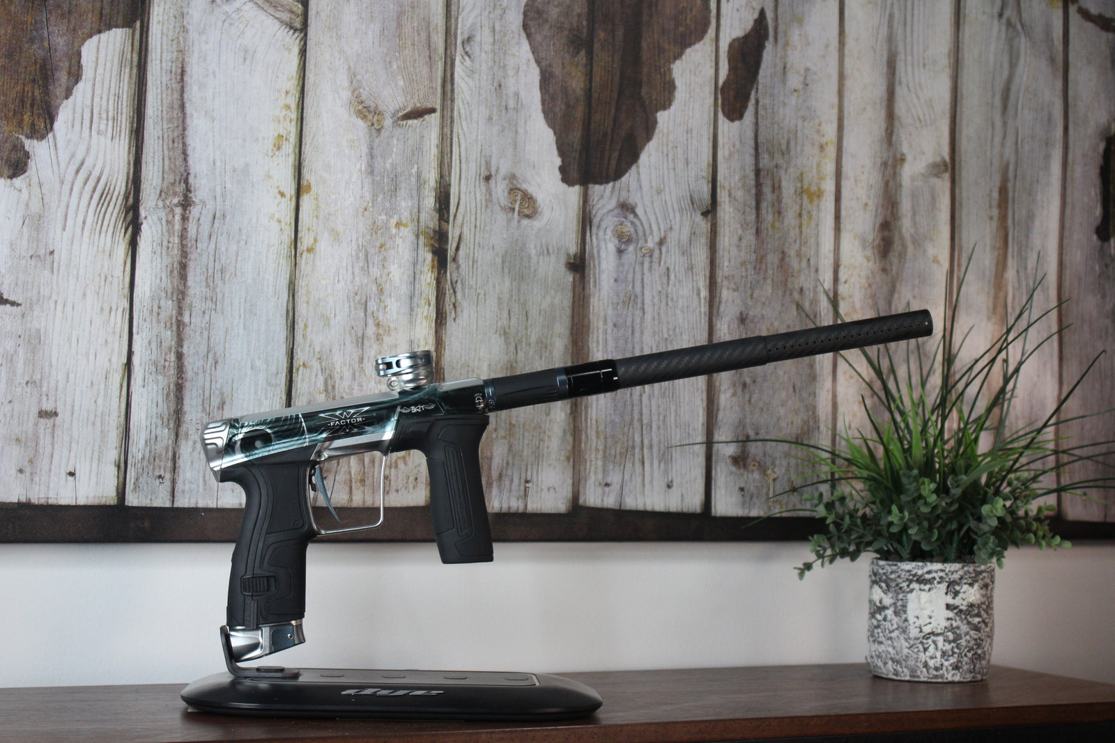 Planet Eclipse CS2 - LE X-Factor