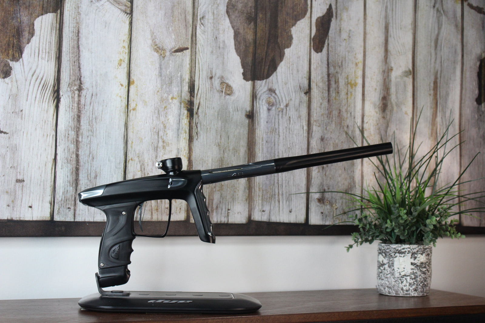 DLX Luxe TM40 - Black/Grey