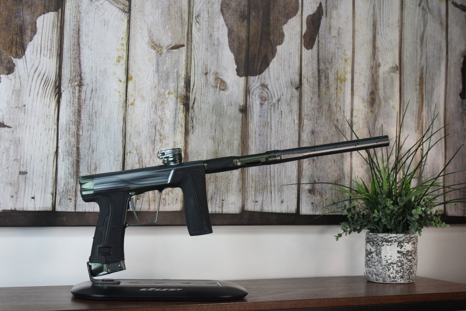 Planet Eclipse Geo R5 - Graphite/Olive