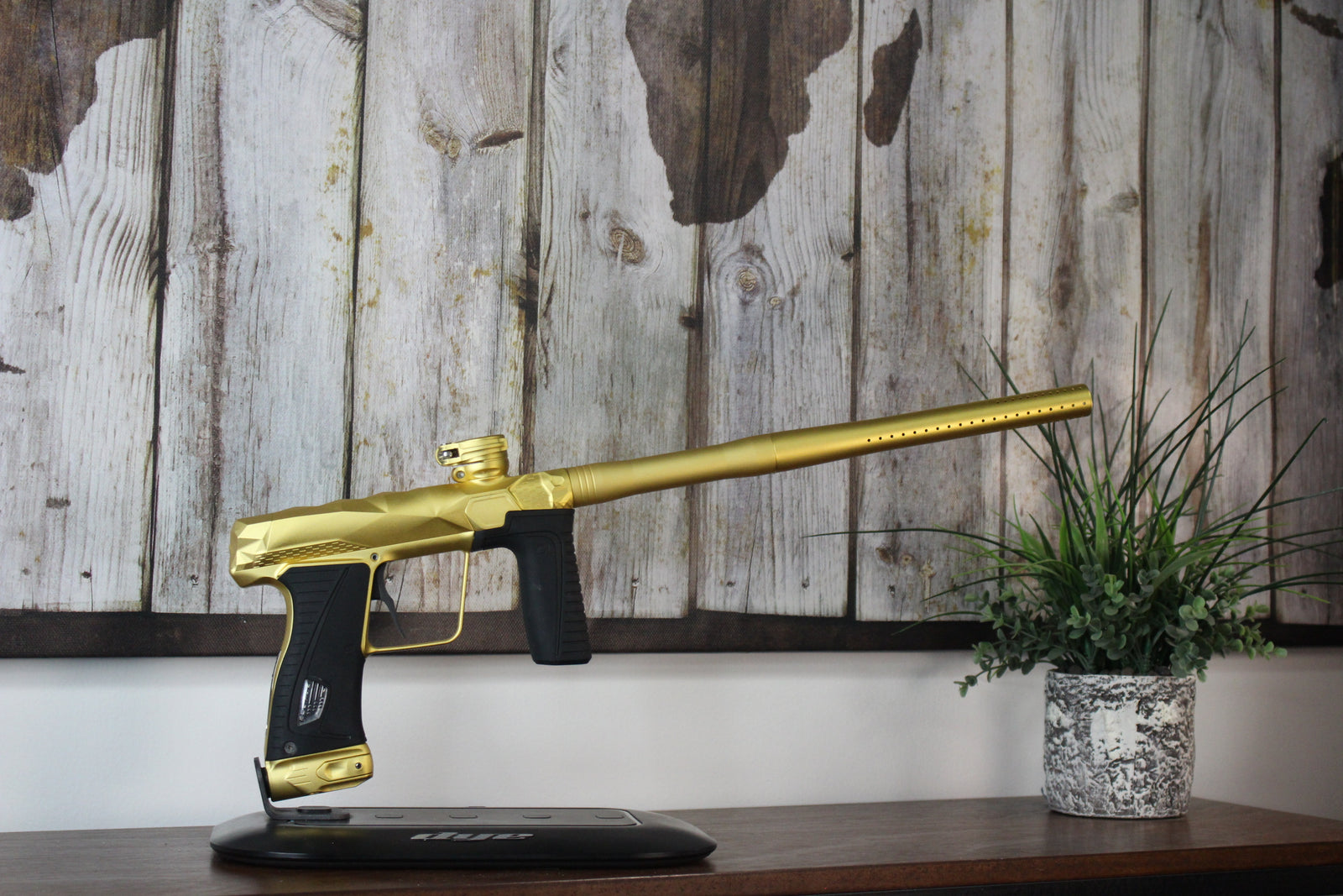 Planet Eclipse Infamous 180R - Gold