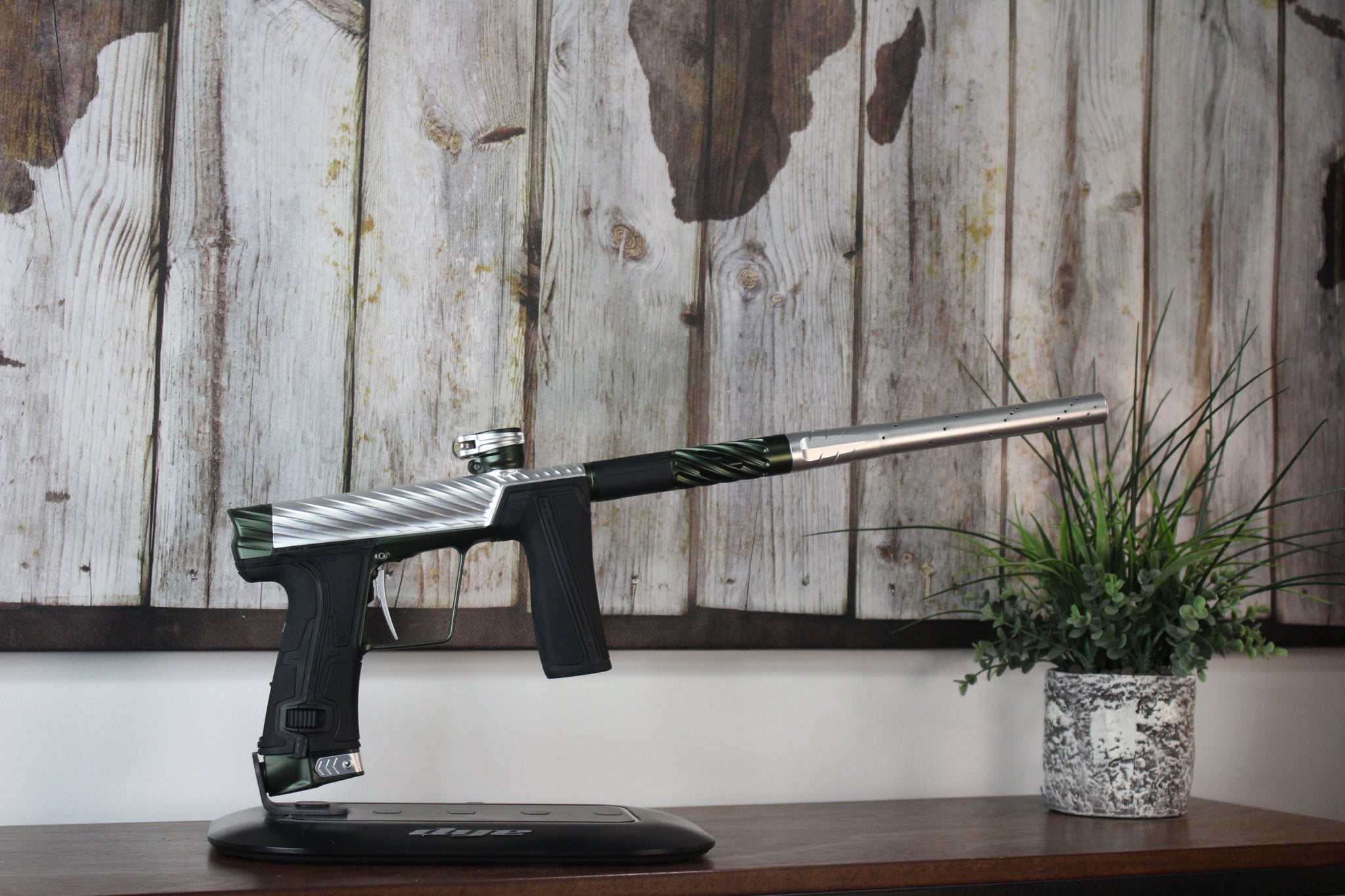 Anodized Geo R5 Planet Eclipse Twister Geo R5 - Verdant - Mazens Paintball