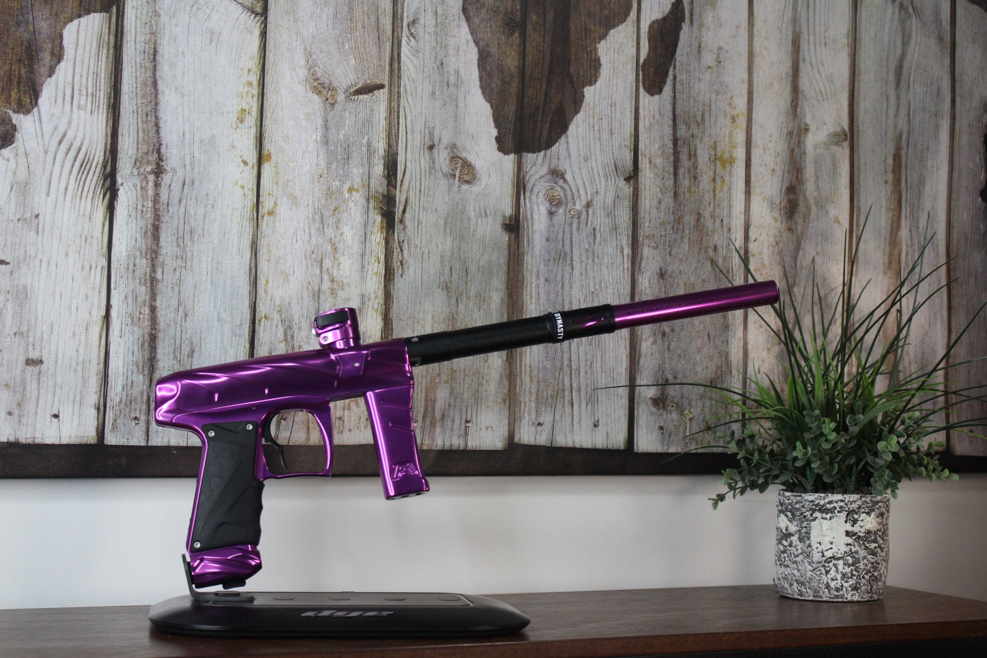 Field One Force V2 - Purple